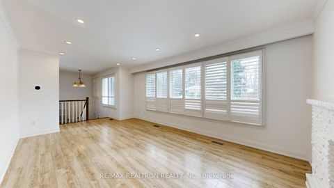 Photo 4 at 24 Fenelon Drive, Donalda, Toronto