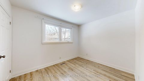 Photo 13 at 24 Fenelon Drive, Donalda, Toronto