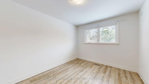 Photo 18 at 24 Fenelon Drive, Donalda, Toronto