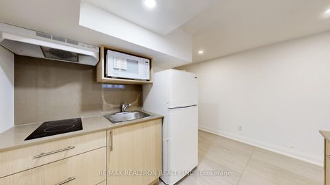 Photo 37 at 24 Fenelon Drive, Donalda, Toronto