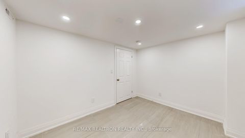 Photo 39 at 24 Fenelon Drive, Donalda, Toronto