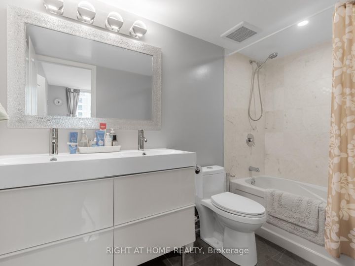 Photo 17 at 1909 - 8 Rean Drive, Bayview Village, Toronto