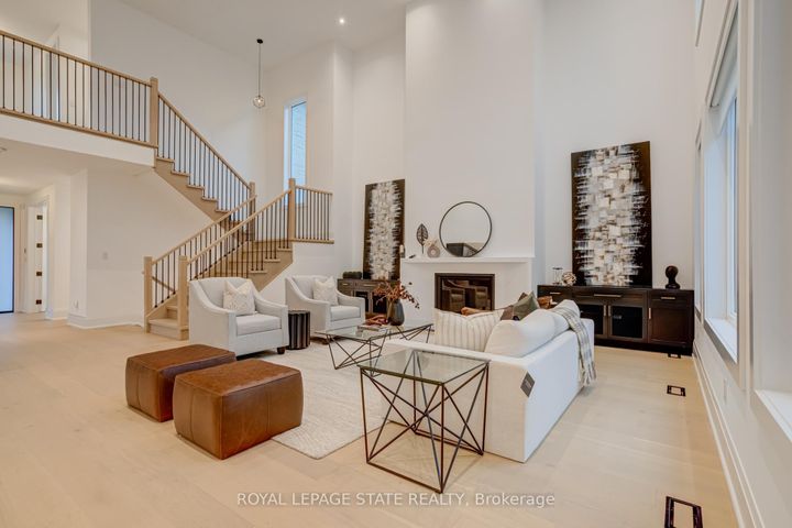 Photo 7 at 102 Cumming Court, Ancaster, Hamilton