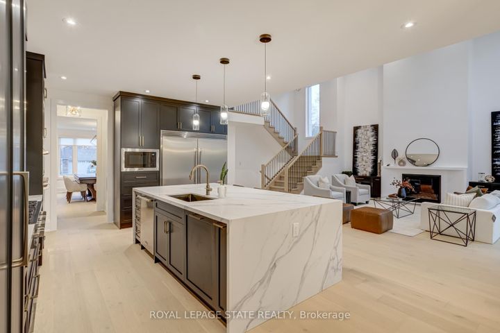 Photo 11 at 102 Cumming Court, Ancaster, Hamilton