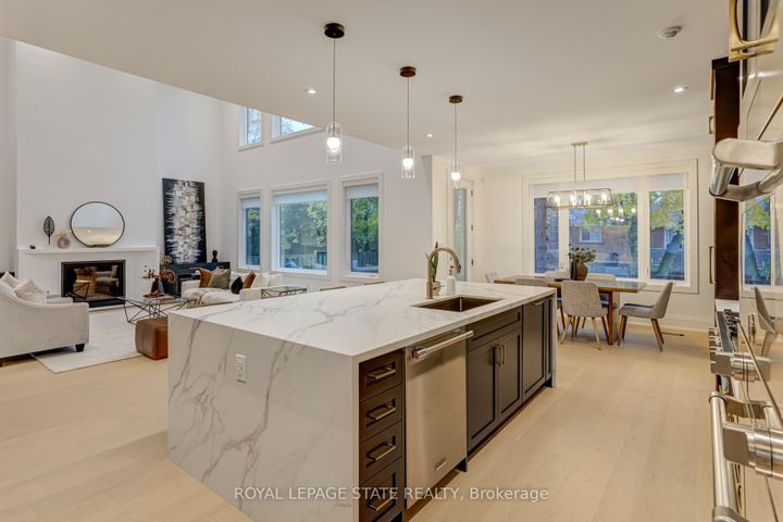 Photo 12 at 102 Cumming Court, Ancaster, Hamilton