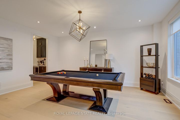 Photo 17 at 102 Cumming Court, Ancaster, Hamilton