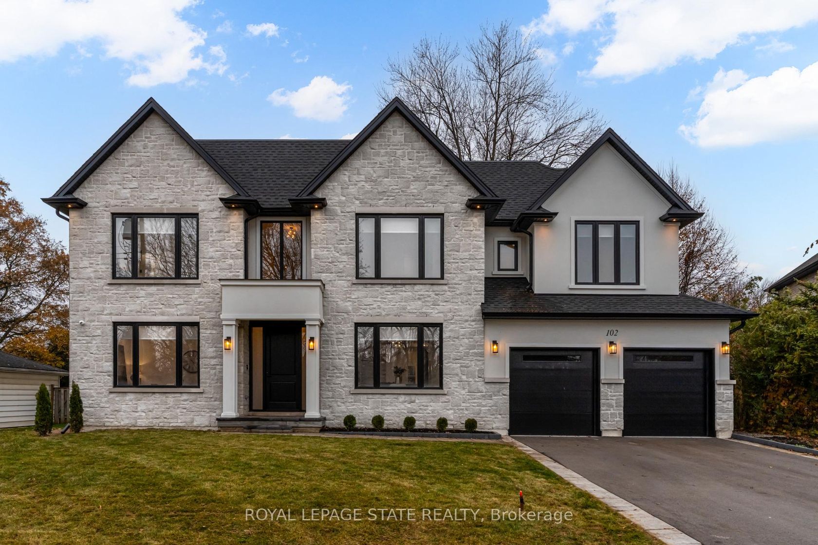 102 Cumming Court, Ancaster, Hamilton 2