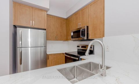 Photo 11 at 2102 - 220 Burnhamthorpe Road W, City Centre, Mississauga