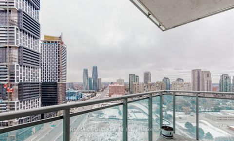 Photo 22 at 2102 - 220 Burnhamthorpe Road W, City Centre, Mississauga