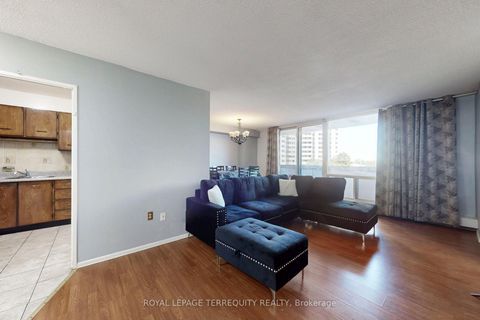 Photo 3 at 410 - 5 San Romano Way, Black Creek, Toronto