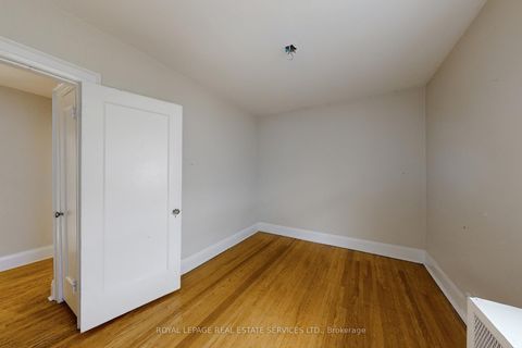 Photo 25 at 89 Oriole Parkway, St. Clair, Toronto