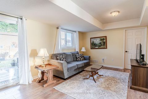 Photo 4 at 222 Country Lane, Painswick South, Barrie