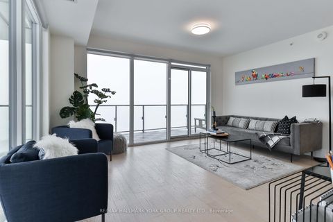 Photo 5 at 3703 - 955 Bay Street, Bay Street Corridor, Toronto