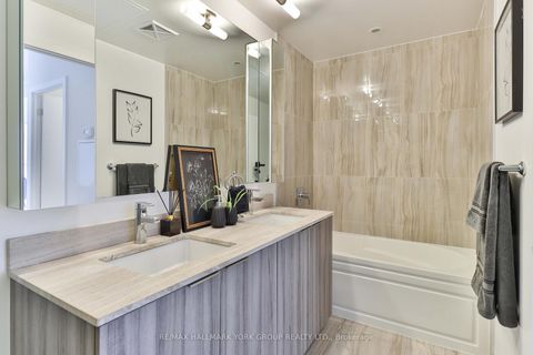 Photo 11 at 3703 - 955 Bay Street, Bay Street Corridor, Toronto