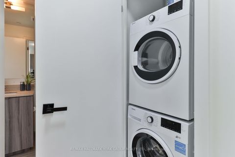 Photo 28 at 3703 - 955 Bay Street, Bay Street Corridor, Toronto