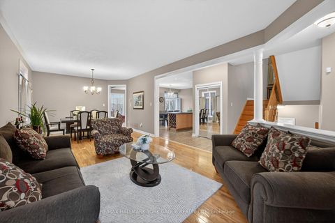 Photo 6 at 99 Barberry Crescent, Oak Ridges, Richmond Hill