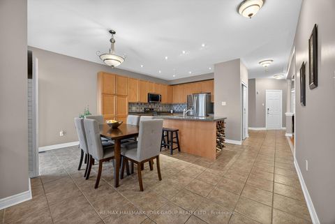 Photo 8 at 99 Barberry Crescent, Oak Ridges, Richmond Hill