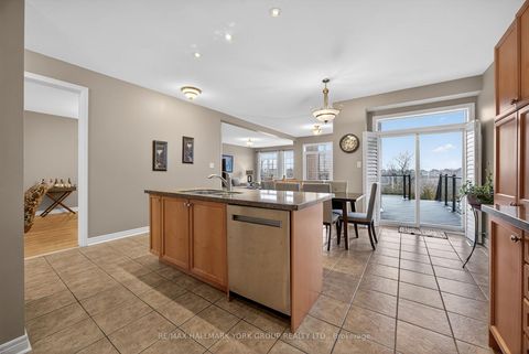 Photo 10 at 99 Barberry Crescent, Oak Ridges, Richmond Hill