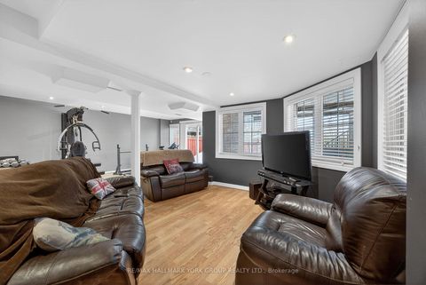 Photo 31 at 99 Barberry Crescent, Oak Ridges, Richmond Hill