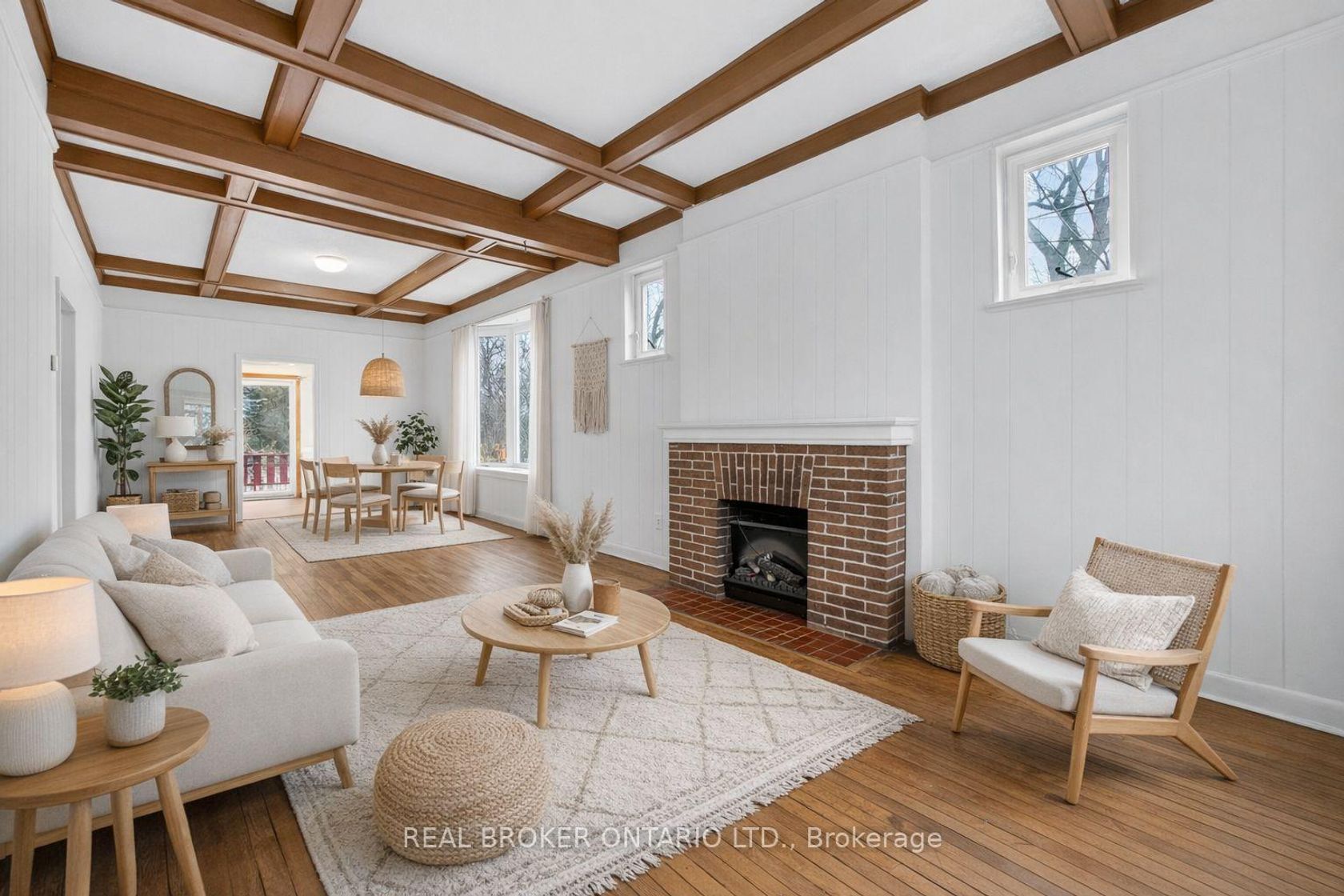 2585 Lake Shore Boulevard W, Mimico, Toronto by Loree Meneguzzi Real Estate 2585 Lake Shore Boulevard W, Mimico, Toronto