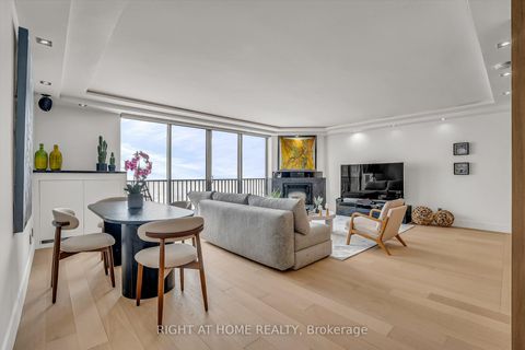 Photo 6 at #2019 - 33 Harbour Square, Waterfront Communities C1, Toronto