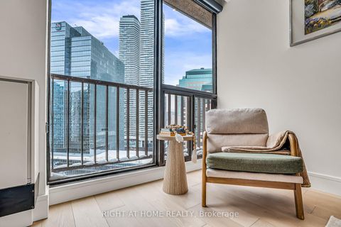 Photo 19 at #2019 - 33 Harbour Square, Waterfront Communities C1, Toronto