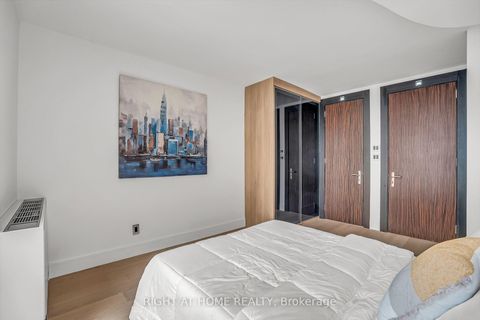 Photo 23 at #2019 - 33 Harbour Square, Waterfront Communities C1, Toronto