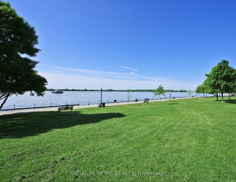 Photo 39 at #2019 - 33 Harbour Square, Waterfront Communities C1, Toronto