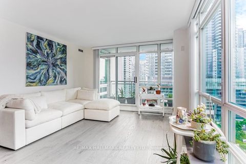 Photo 5 at 1810 - 381 Front Street W, Waterfront Communities C1, Toronto