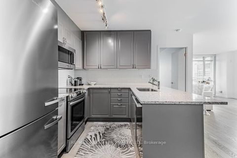 Photo 16 at 1810 - 381 Front Street W, Waterfront Communities C1, Toronto