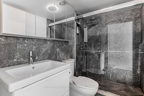 Photo 17 at 1810 - 381 Front Street W, Waterfront Communities C1, Toronto