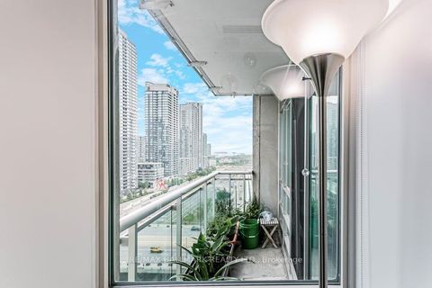 Photo 23 at 1810 - 381 Front Street W, Waterfront Communities C1, Toronto