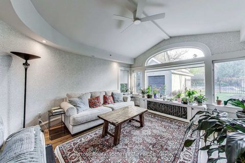 Photo 13 at 202 Forest Hill Road, Forest Hill South, Toronto