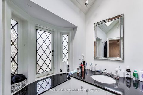 Photo 23 at 202 Forest Hill Road, Forest Hill South, Toronto