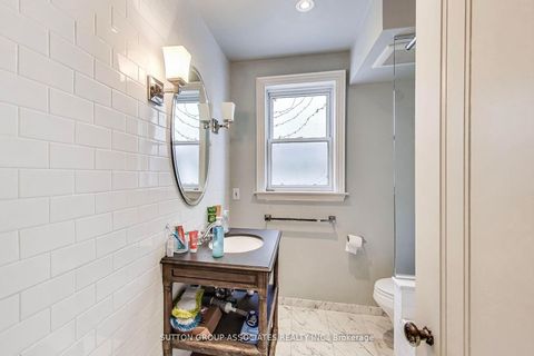 Photo 27 at 202 Forest Hill Road, Forest Hill South, Toronto