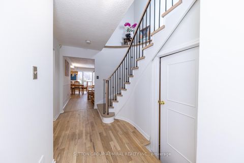 Photo 9 at 15 Miles Court, North Richvale, Richmond Hill