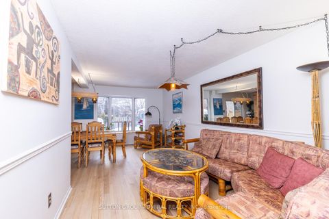 Photo 16 at 15 Miles Court, North Richvale, Richmond Hill