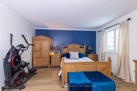 Photo 22 at 15 Miles Court, North Richvale, Richmond Hill