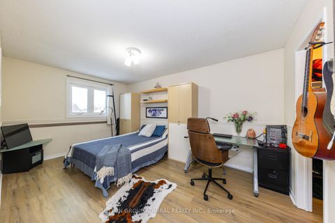 Photo 28 at 15 Miles Court, North Richvale, Richmond Hill