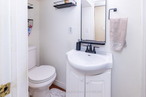 Photo 33 at 15 Miles Court, North Richvale, Richmond Hill