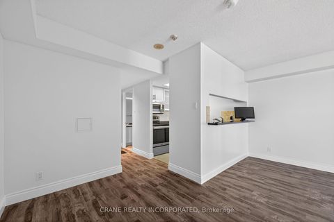 Photo 12 at 1605 - 77 Harbour Square, Waterfront Communities C1, Toronto