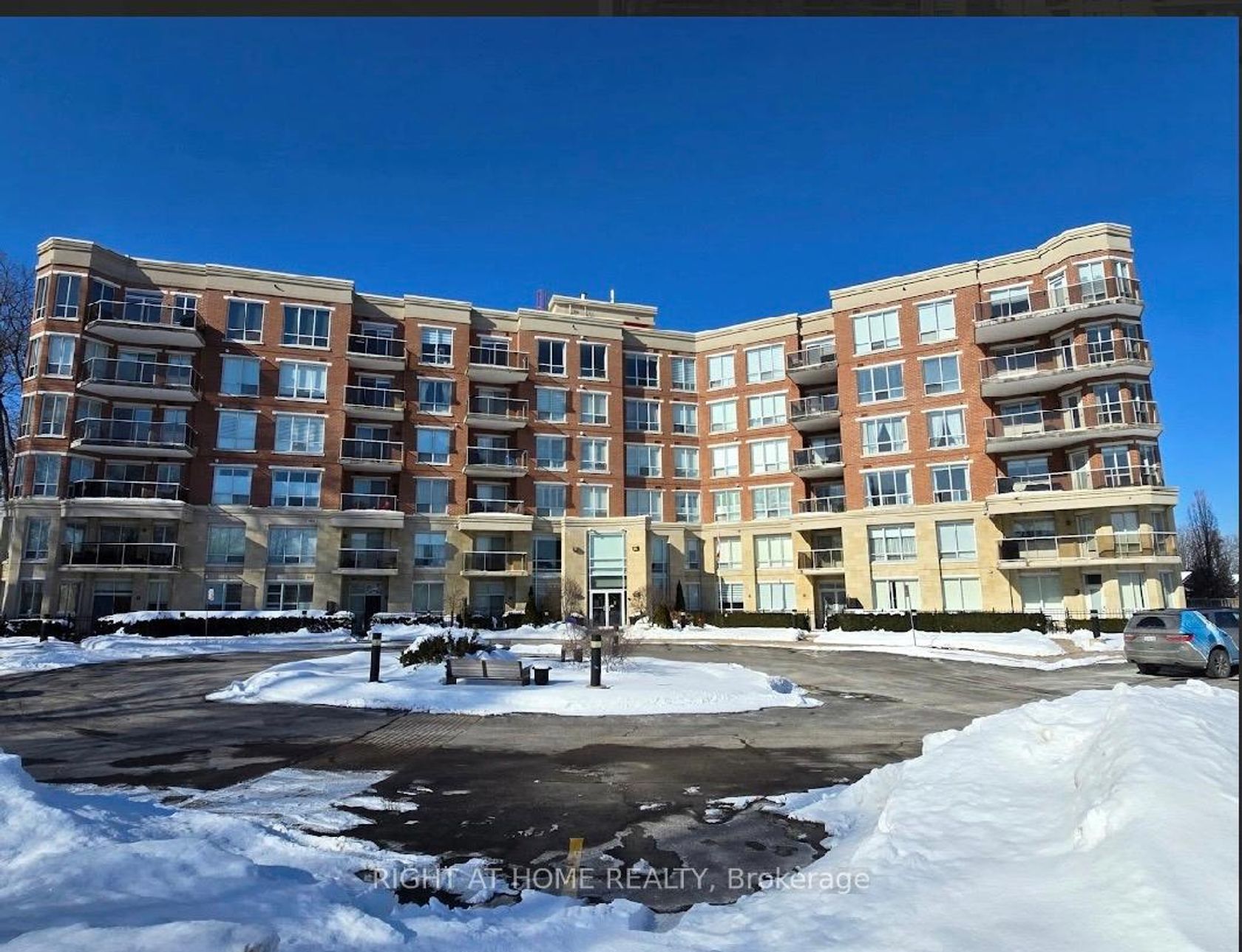 410 - 483 FAITH Drive, Hurontario, Mississauga 