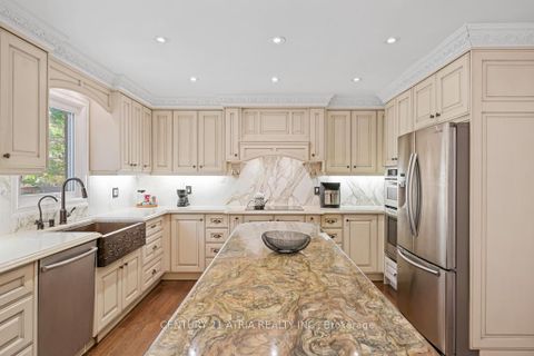 Photo 12 at 33 Autumn Way, Aurora Heights, Aurora