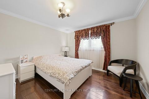 Photo 27 at 33 Autumn Way, Aurora Heights, Aurora