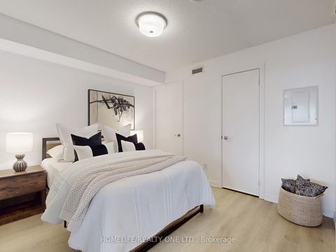 Photo 18 at 2003 - 38 Joe Shuster Way, South Parkdale, Toronto