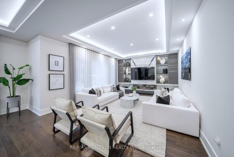 Photo 11 at 61 Cedarpoint Court, Patterson, Vaughan