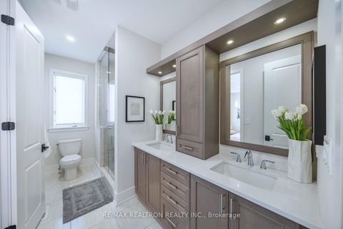 Photo 31 at 61 Cedarpoint Court, Patterson, Vaughan