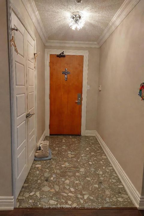 Photo 6 at 1111 - 256 Doris Avenue, Willowdale East, Toronto