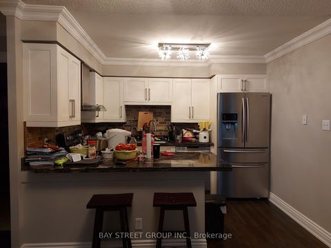 Photo 10 at 1111 - 256 Doris Avenue, Willowdale East, Toronto