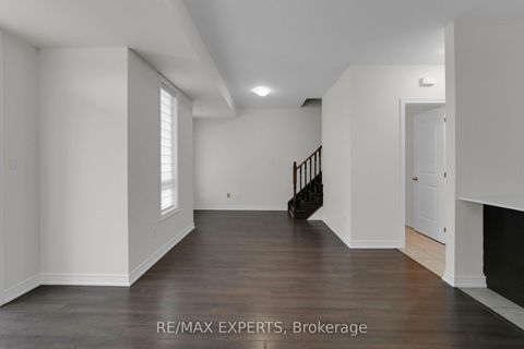 Photo 14 at 10 - 105 Kayla Crescent, Maple, Vaughan